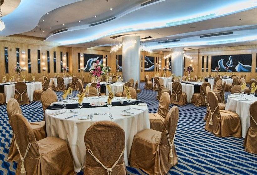 City Seasons Hotel & Suites Muscat