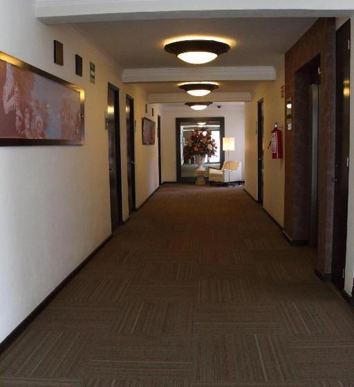 ホテル Clara Luna