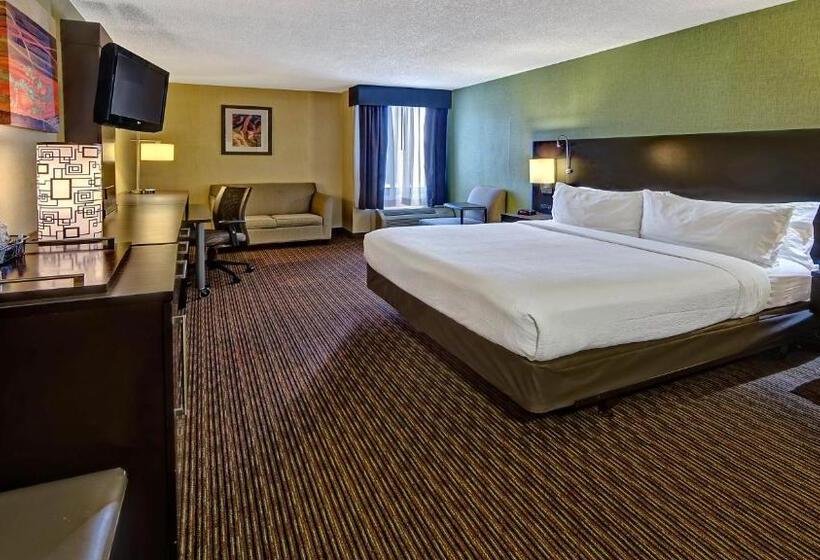Clarion Hotel & Suites Conference Center Memphis Airport