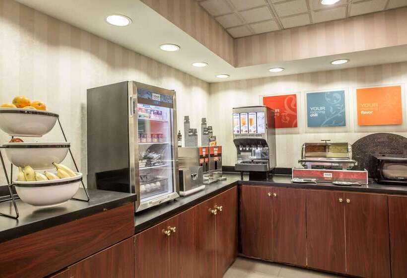 Отель Comfort Inn & Suites Ft.jackson Maingate