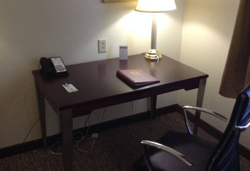 Отель Comfort Inn & Suites Ft.jackson Maingate