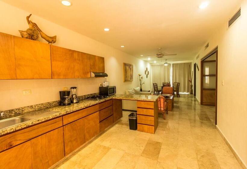 호텔 Coral Maya Stay Suites