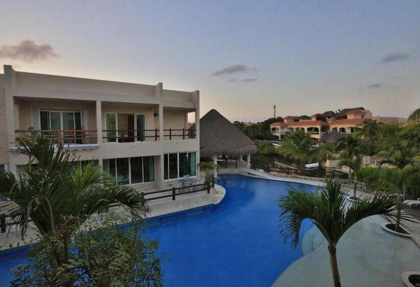 호텔 Coral Maya Stay Suites