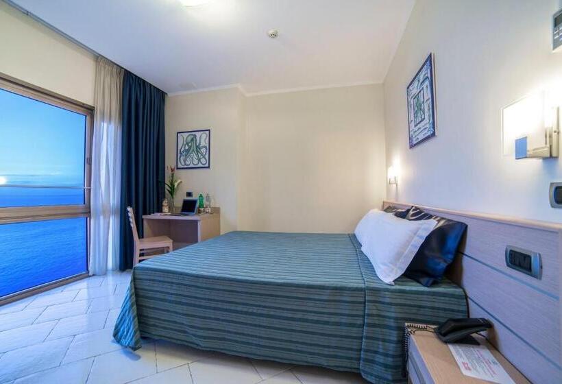 בית מלון כפרי Cosmomare