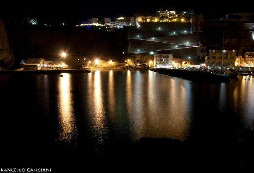 בית מלון כפרי Cosmomare