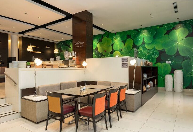 בית מלון כפרי Courtyard By Marriott Panama Metromall