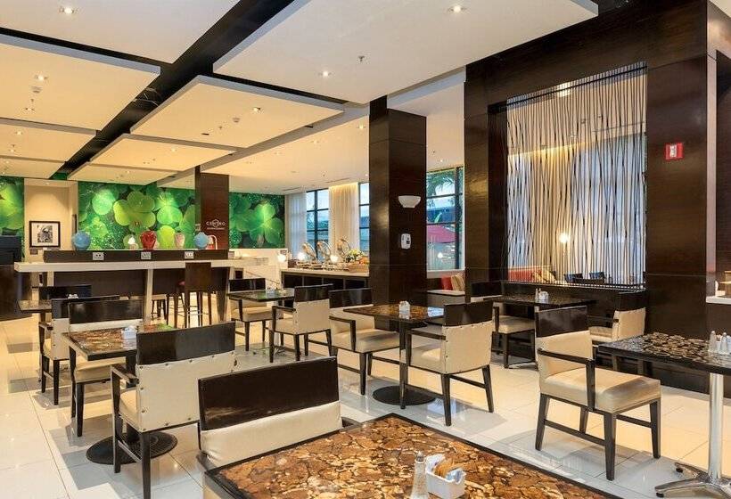 בית מלון כפרי Courtyard By Marriott Panama Metromall