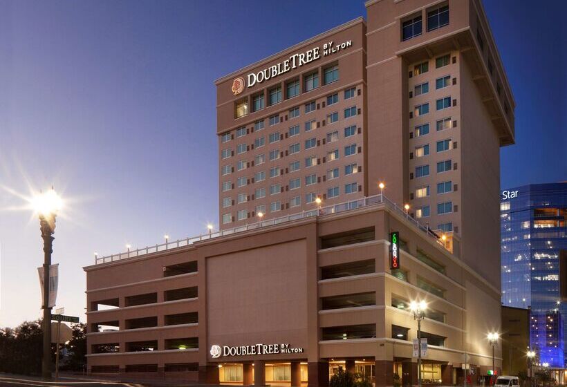 ホテル Doubletree By Hilton El Paso Downtown