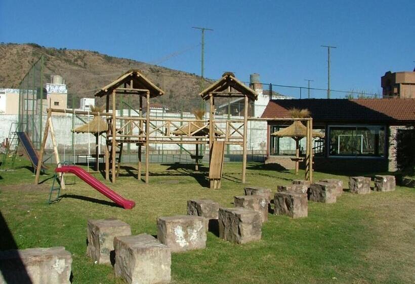 בית מלון כפרי El Cid