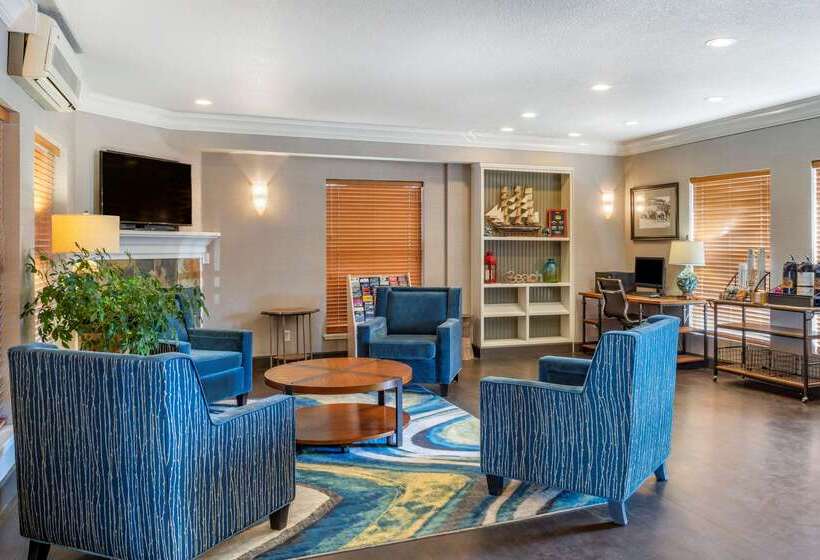 Elizabeth Oceanfront Suites, Ascend Hotel Collection