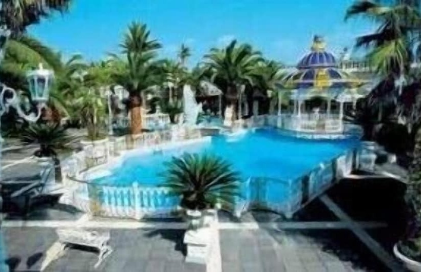 Grand Hotel La Sonrisa