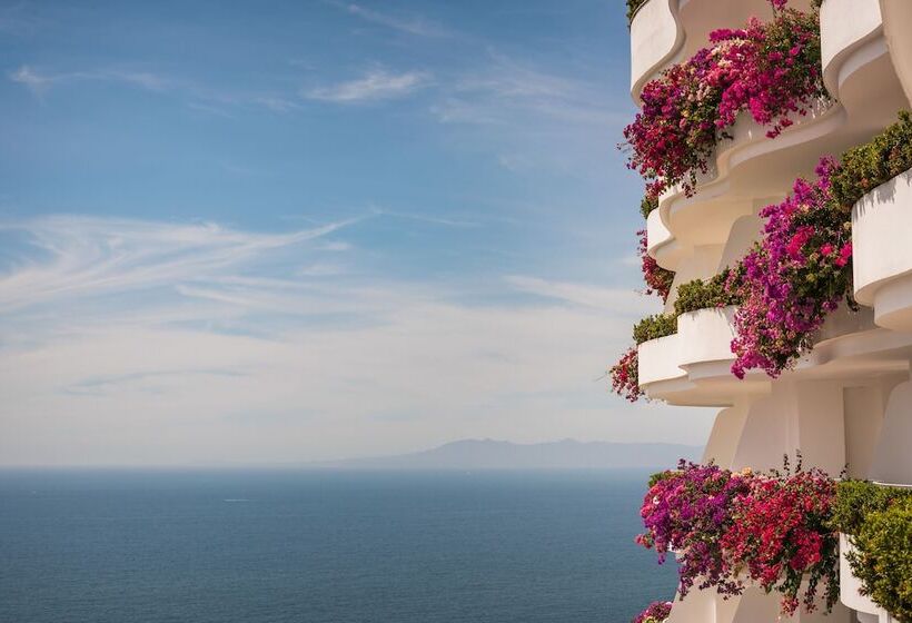 בית מלון כפרי Grand Miramar All Luxury Suites & Residences