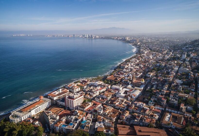 בית מלון כפרי Grand Miramar All Luxury Suites & Residences