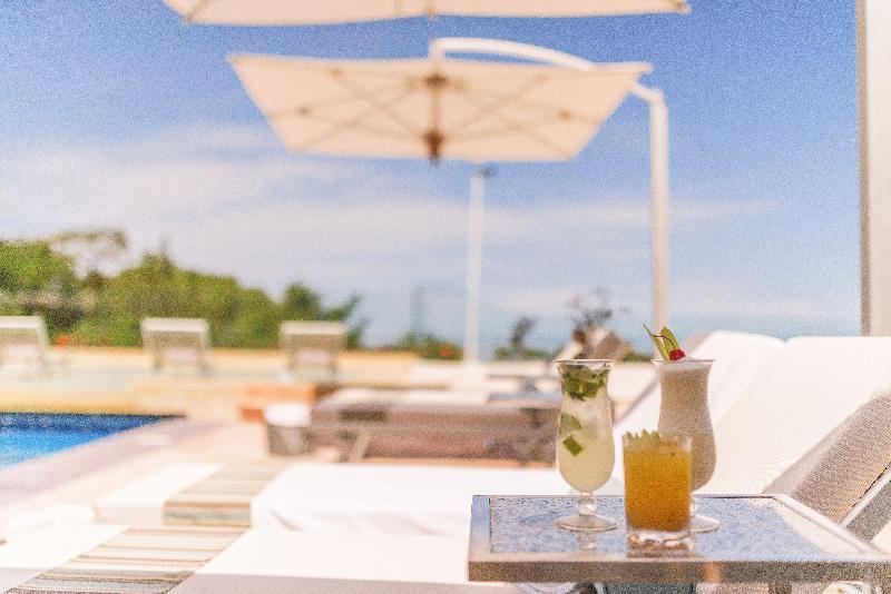 בית מלון כפרי Grand Miramar All Luxury Suites & Residences