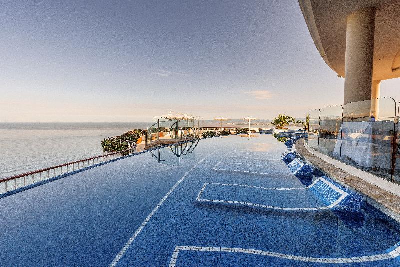 ホテル Grand Miramar All Luxury Suites & Residences