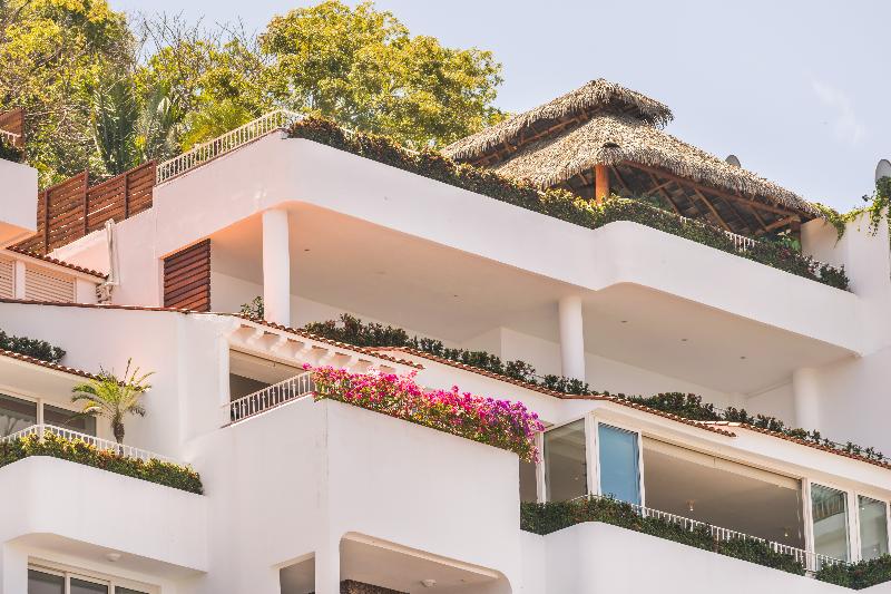 בית מלון כפרי Grand Miramar All Luxury Suites & Residences