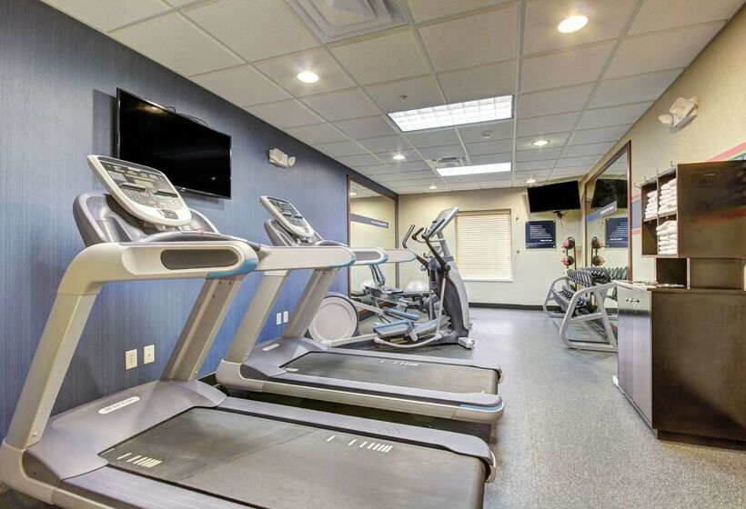 酒店 Hampton Inn & Suites Alexandria