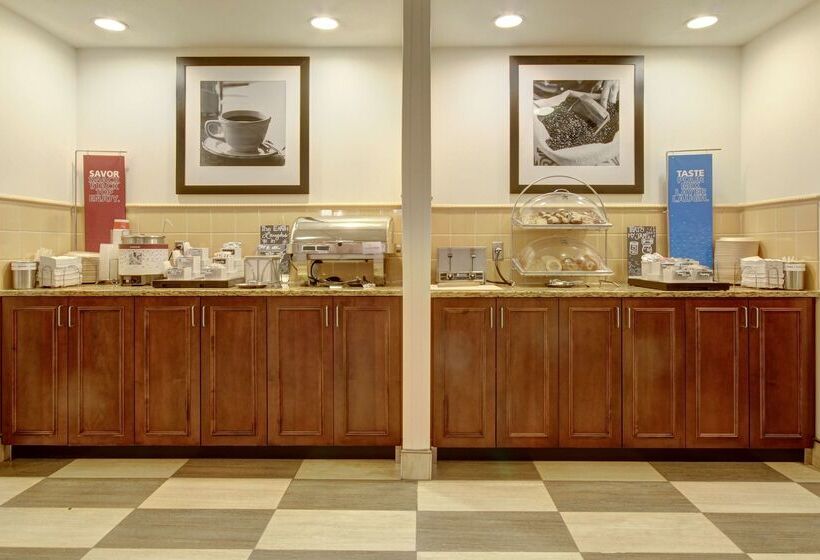 酒店 Hampton Inn & Suites Alexandria