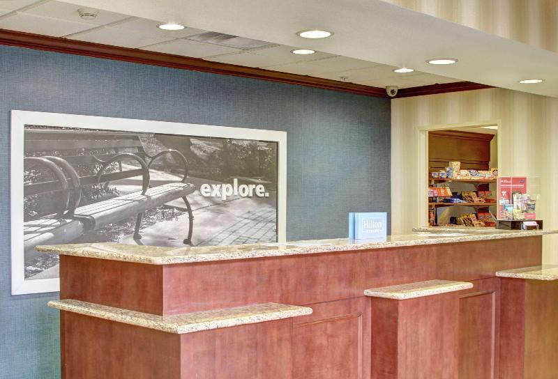 酒店 Hampton Inn & Suites Alexandria