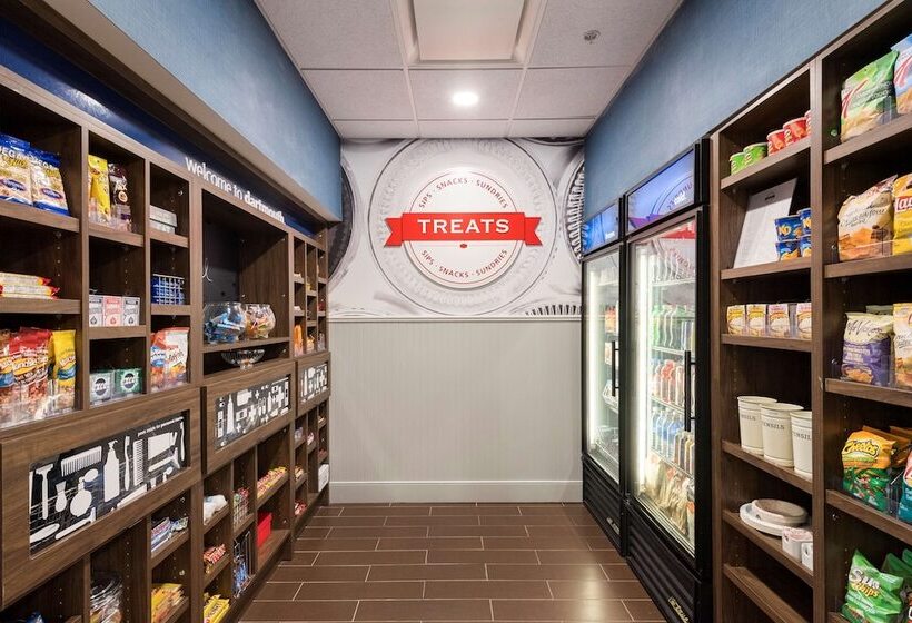 ホテル Hampton Inn & Suites By Hilton Halifax   Dartmouth