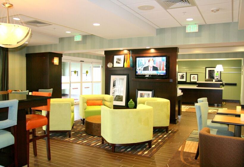 فندق Hampton Inn Anderson/ Alliance Business Park