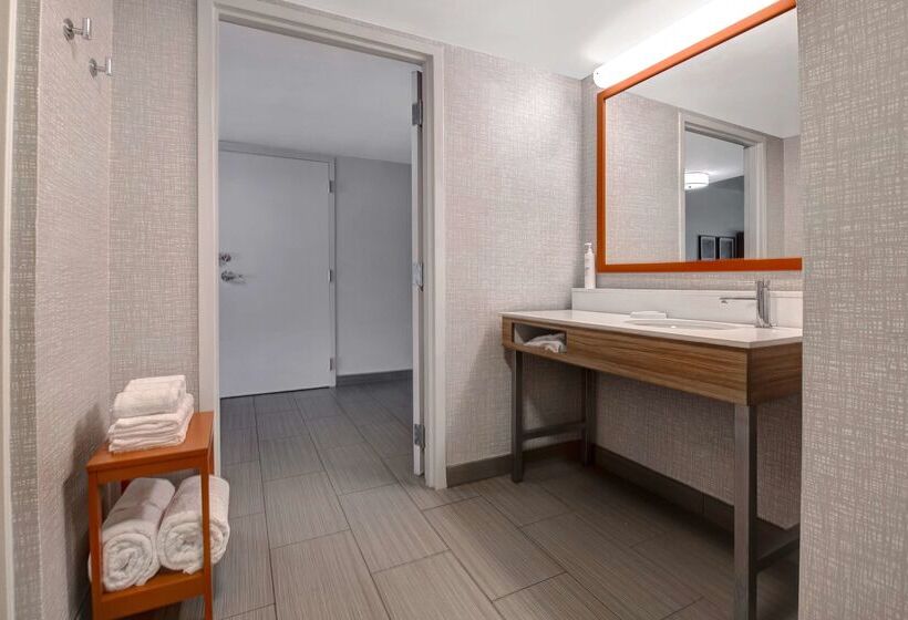 فندق Hampton Inn Anderson/ Alliance Business Park