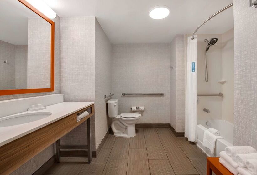 فندق Hampton Inn Anderson/ Alliance Business Park