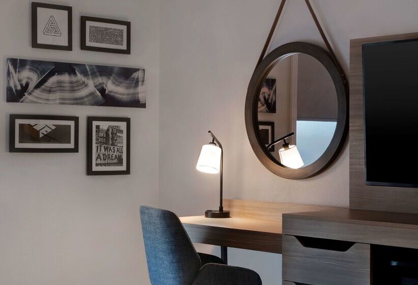 فندق Hampton Inn Anderson/ Alliance Business Park