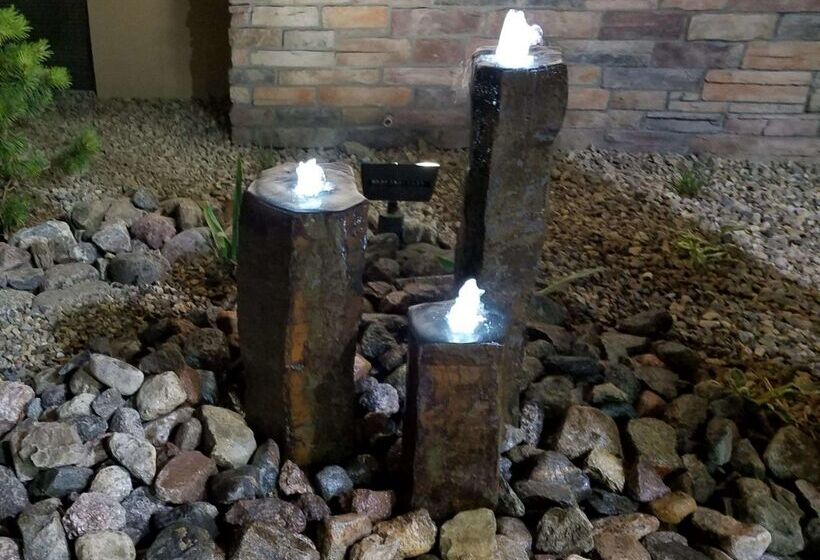 בית מלון כפרי Hampton Inn Bismarck