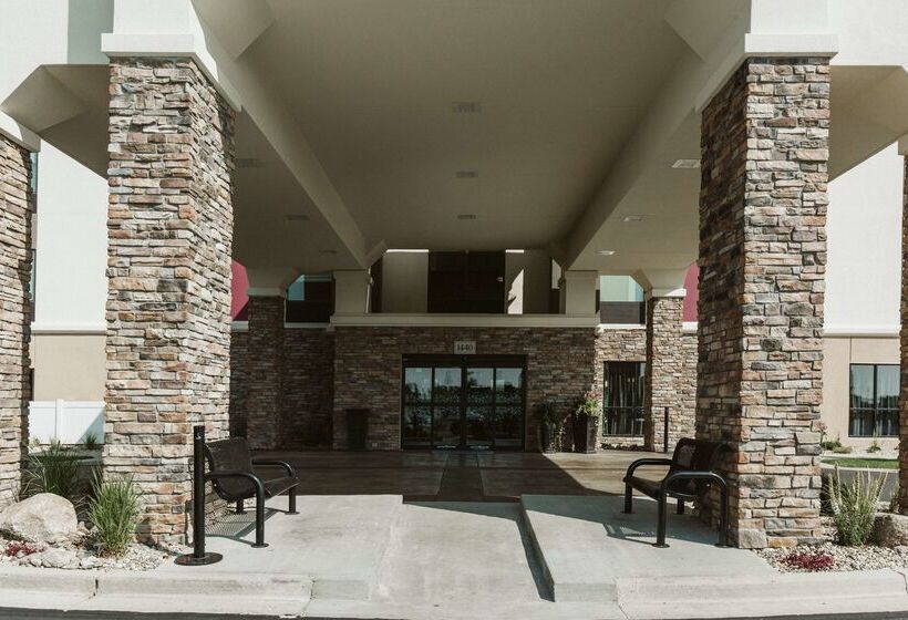 בית מלון כפרי Hampton Inn Bismarck