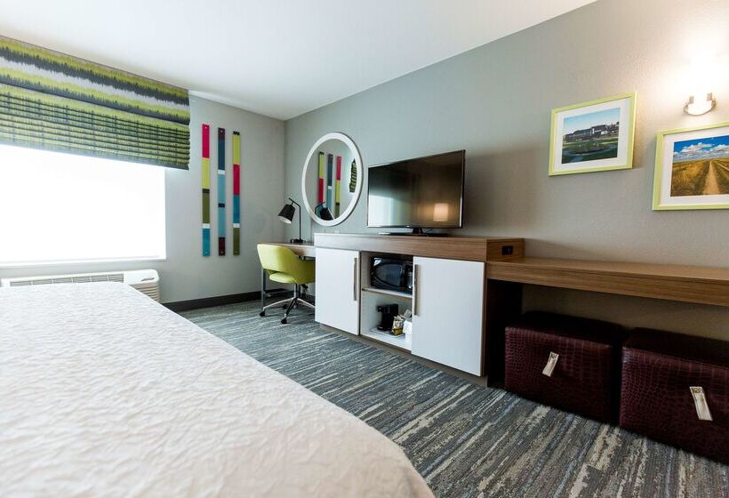 בית מלון כפרי Hampton Inn Bismarck