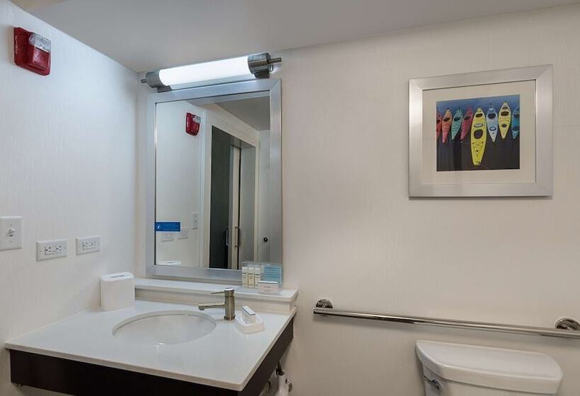 فندق Hampton Inn Covington