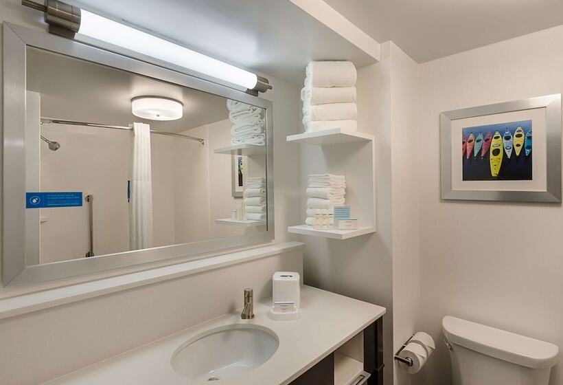 فندق Hampton Inn Covington