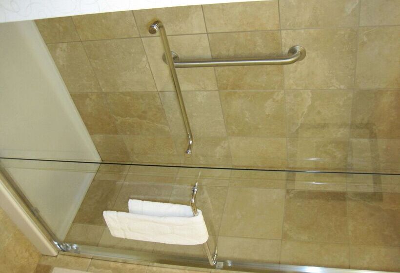 فندق Hampton Inn By Hilton Fort Saskatchewan