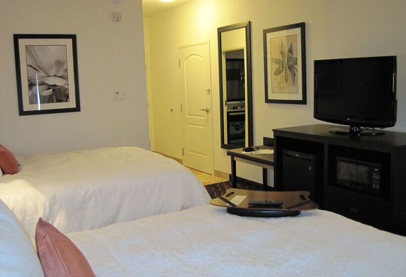 فندق Hampton Inn By Hilton Fort Saskatchewan