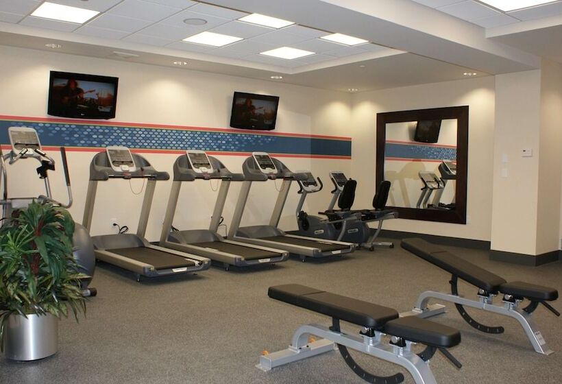 فندق Hampton Inn By Hilton Fort Saskatchewan