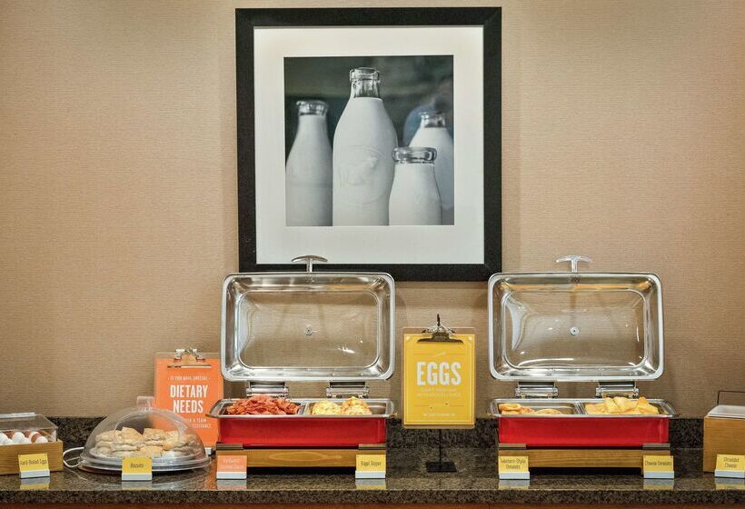 هتل Hampton Inn Nashua