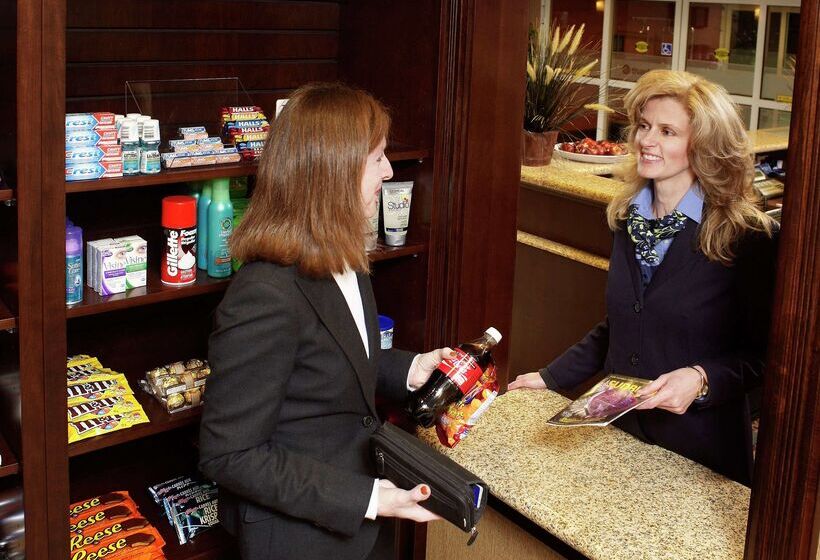 فندق Hampton Inn By Hilton North Bay