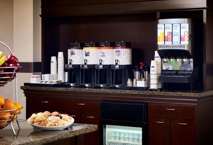 فندق Hampton Inn By Hilton North Bay