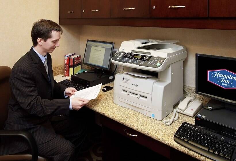 فندق Hampton Inn By Hilton North Bay