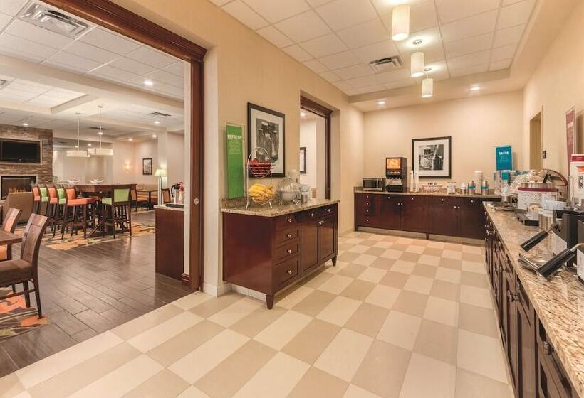 فندق Hampton Inn By Hilton Edmonton/south, Alberta, Canada