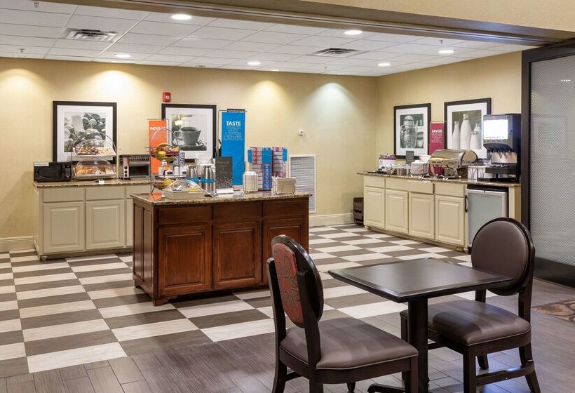 هتل Hampton Inn & Suites Baton Rouge  I10 East