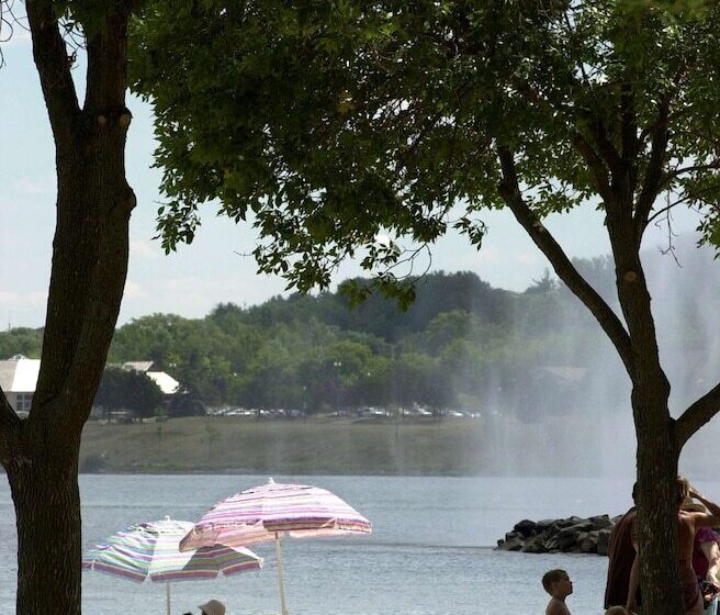 فندق Hampton Inn & Suites Barrie