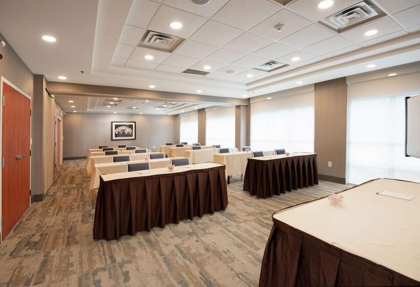 فندق Hampton Inn & Suites Barrie