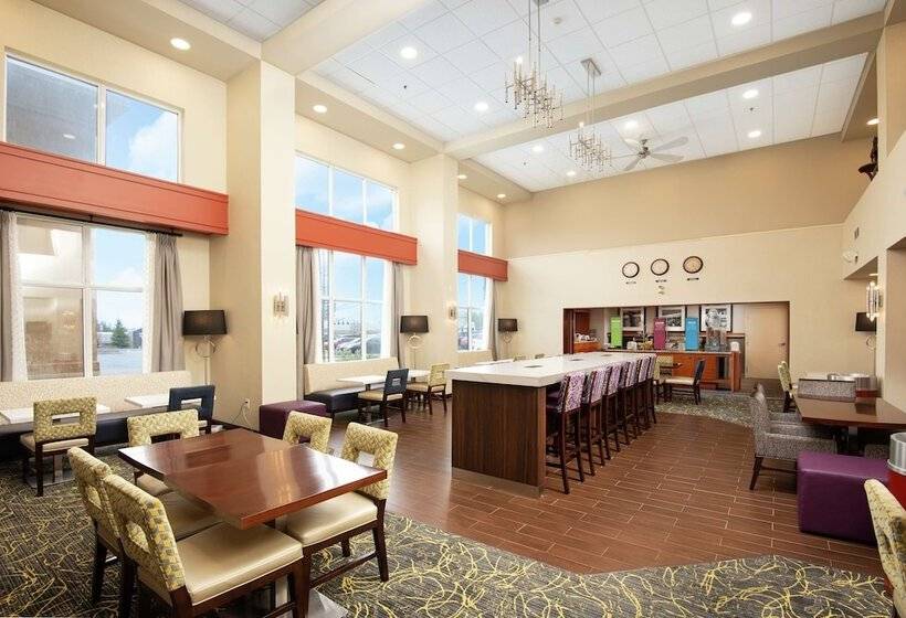 فندق Hampton Inn & Suites Barrie