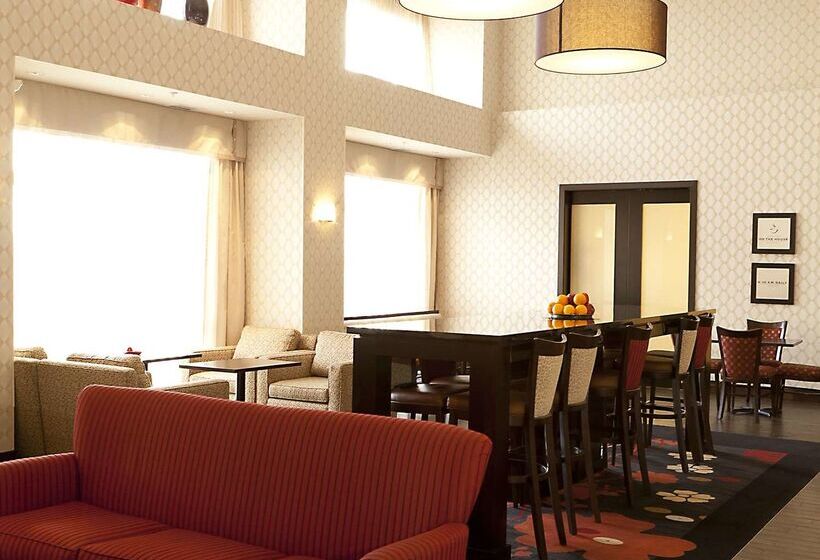 فندق Hampton Inn & Suites By Hilton Lethbridge