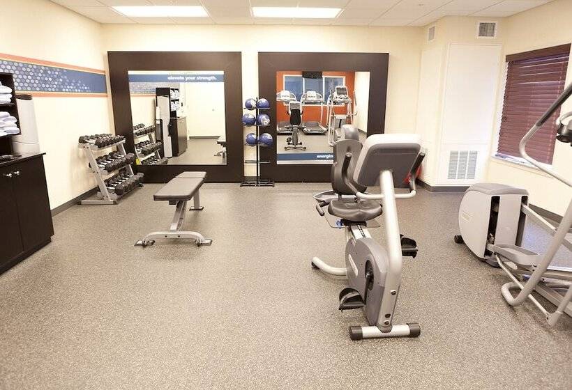 בית מלון כפרי Hampton Inn & Suites By Hilton Lethbridge