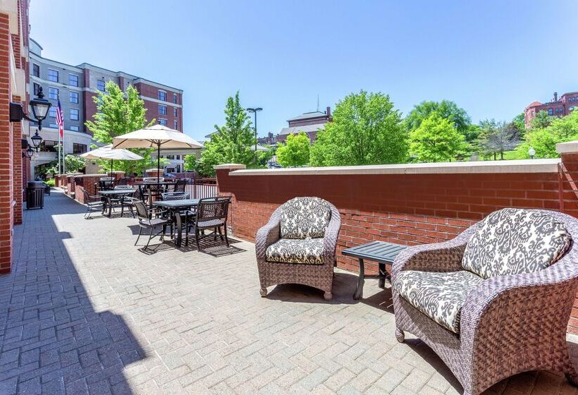 호텔 Hampton Inn & Suites Saratoga Springs Downtown