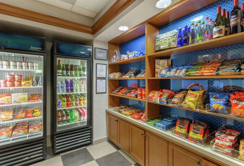 호텔 Hampton Inn & Suites Saratoga Springs Downtown