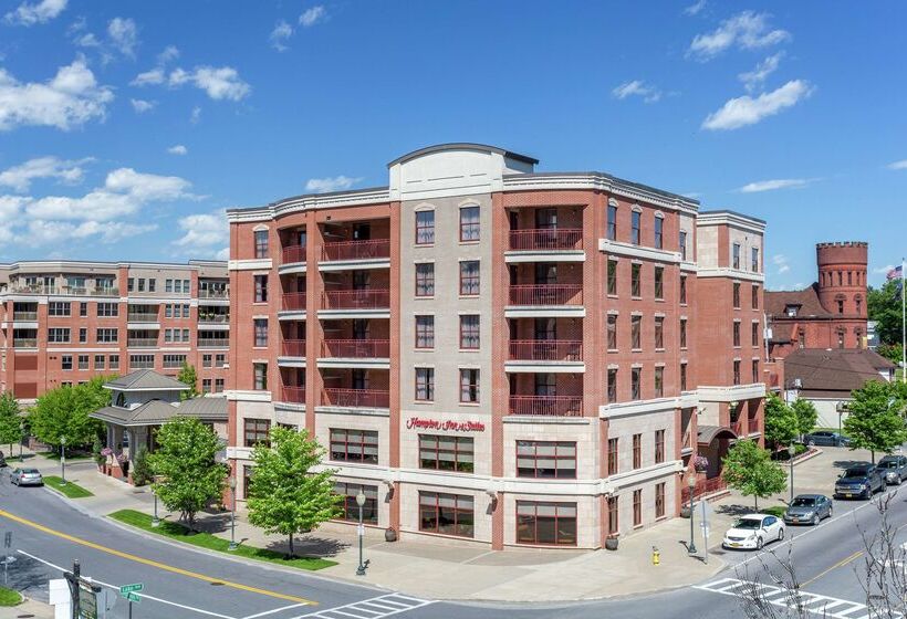 هتل Hampton Inn & Suites Saratoga Springs Downtown
